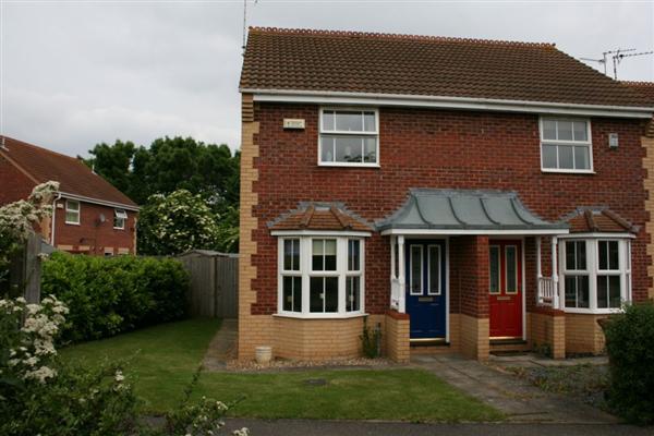 Semi-Detached House, 2 bedrooms, Freehold