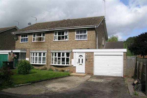 Semi-Detached House, 3 bedrooms, Freehold