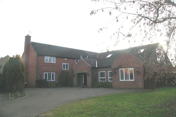 Detached House, 5 bedrooms, Freehold