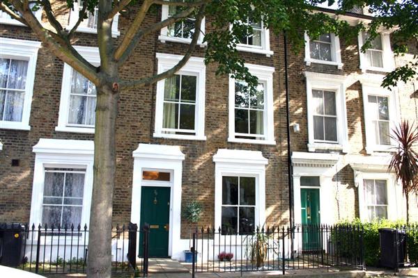 Mid-Terrace House, 3 bedrooms, Freehold