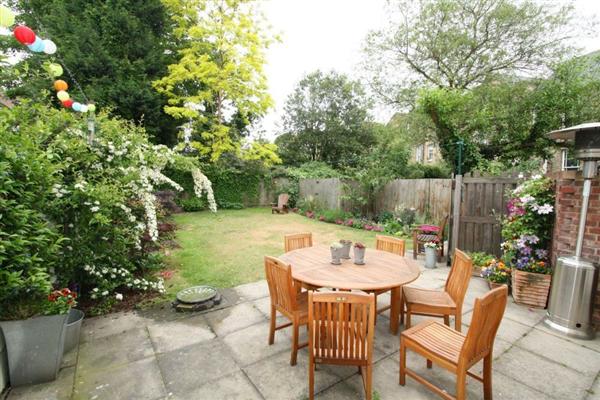 End-of-Terrace House, 2 bedrooms