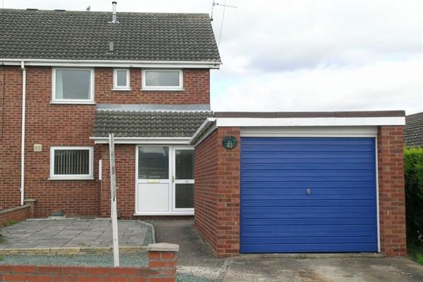Semi-Detached House, 3 bedrooms, Freehold