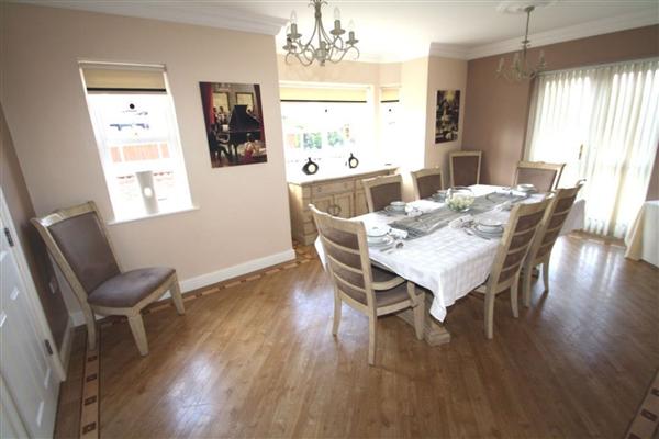 Lyndale Avenue, Edenthorpe
