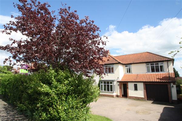 Semi-Detached House, 4 bedrooms