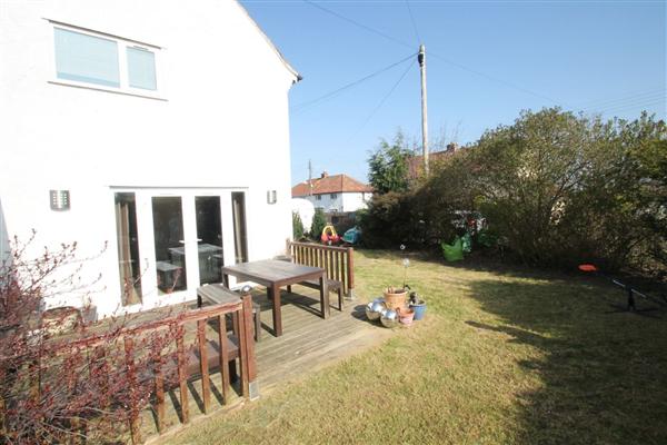 GUIDE PRICE £250,000 - £260,000