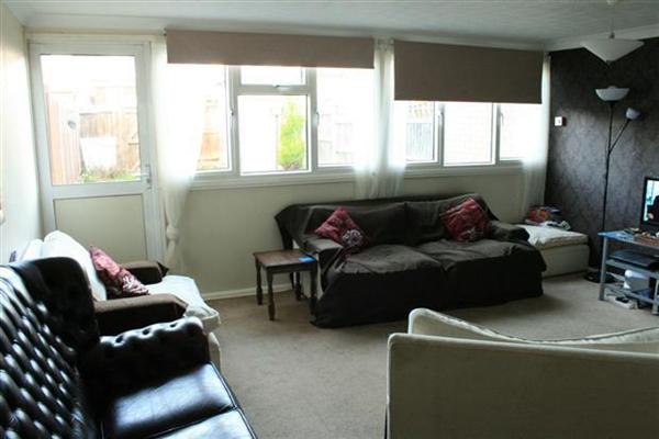 Detached House, 3 bedrooms, Unfurnished