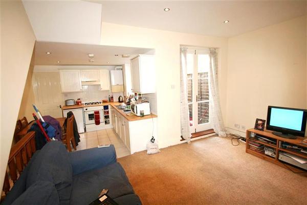Flat / Apartment, 3 bedrooms