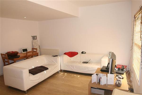 Flat / Apartment, 3 bedrooms