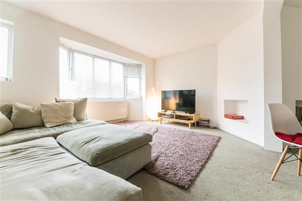 Flat / Apartment, 3 bedrooms