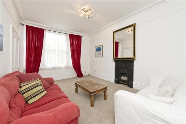 Hasselrigge Road, SW4
