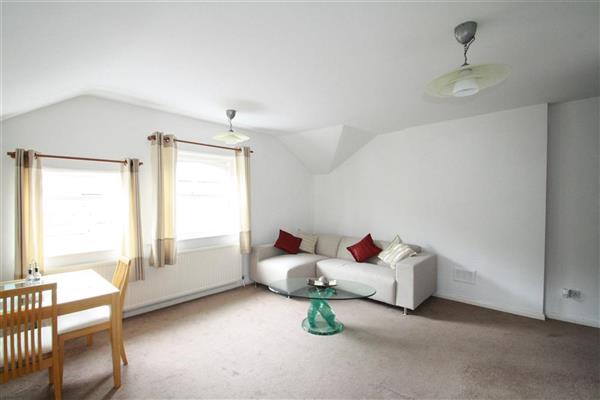 Mattock Lane, Ealing, W5