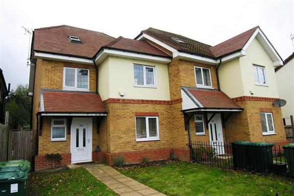 Semi-Detached House, 5 bedrooms