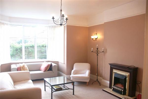 Flat / Apartment, 4 bedrooms, Furnished