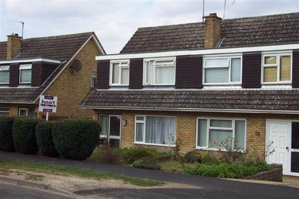 Semi-Detached House, 3 bedrooms, Unfurnished
