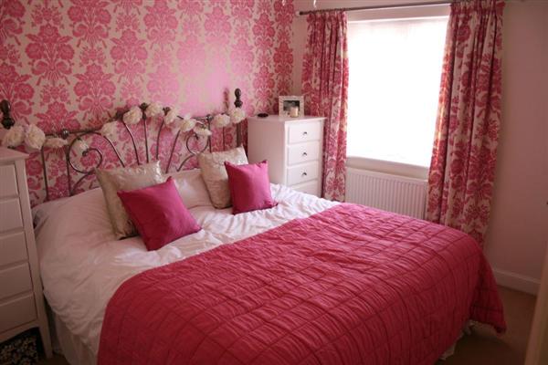 Mid-Terrace House, 3 bedrooms