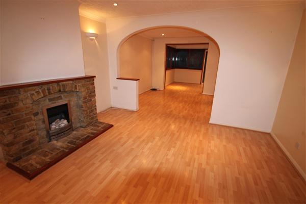 Semi-Detached House, 3 bedrooms, Unfurnished