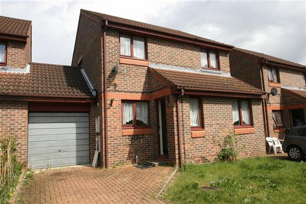 Semi-Detached House, 4 bedrooms