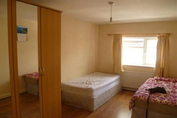 Flat / Apartment, 5 bedrooms