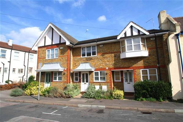 Mid-Terrace House, 2 bedrooms