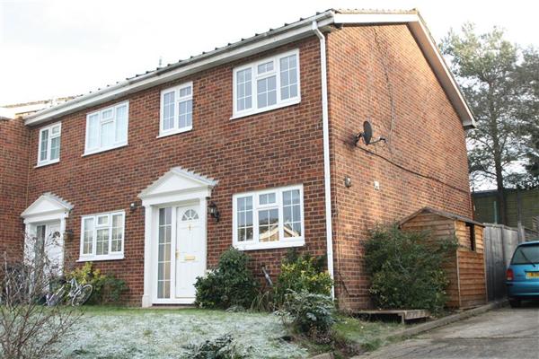 Mid-Terrace House, 3 bedrooms