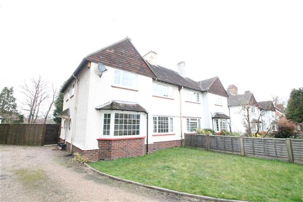 Semi-Detached House, 4 bedrooms