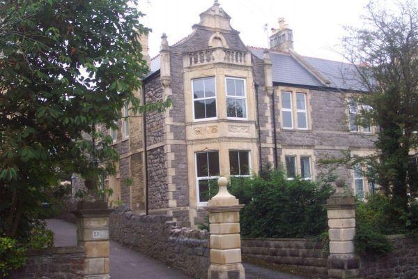 Flat / Apartment, 2 bedrooms, Unfurnished