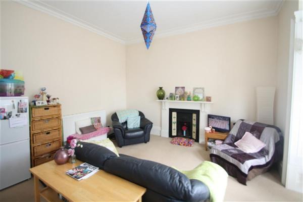 Flat / Apartment, 1 bedroom, Unfurnished
