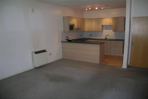 Flat / Apartment, 1 bedroom, Unfurnished
