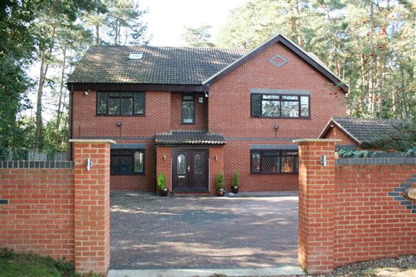 Detached House, 5 bedrooms