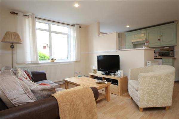 Detached House, 2 bedrooms, Unfurnished