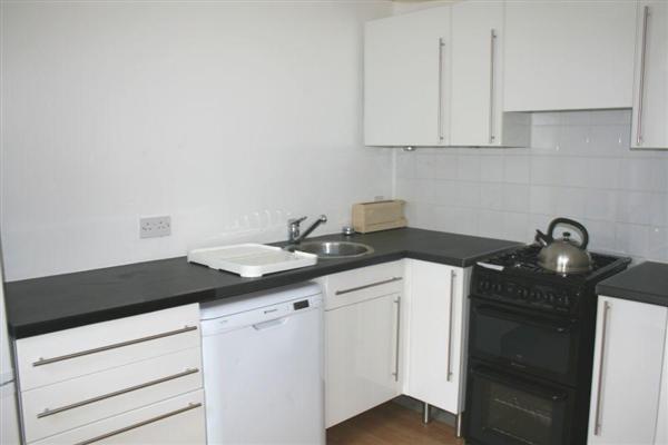 Detached House, 1 bedroom, Furnished