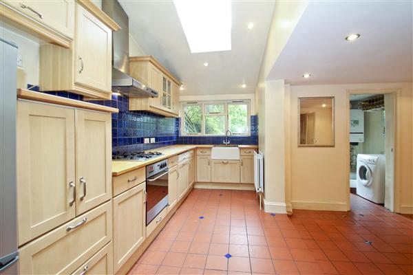 Navarino Grove E8