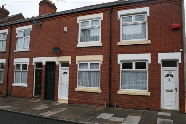 Mid-Terrace House, 2 bedrooms, Unfurnished