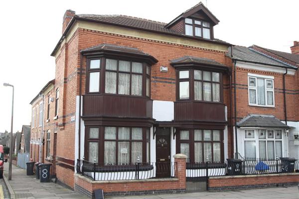 Detached House, 6 bedrooms