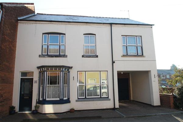 End-of-Terrace House, 4 bedrooms
