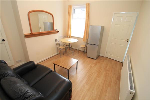 Mid-Terrace House, 3 bedrooms