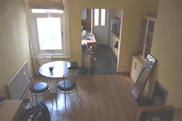 Mid-Terrace House, 3 bedrooms, 