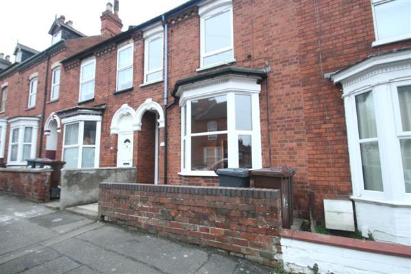 Mid-Terrace House, 4 bedrooms
