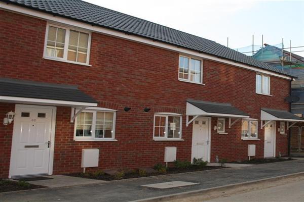 Mid-Terrace House, 2 bedrooms