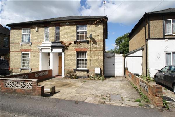 Semi-Detached House, 4 bedrooms