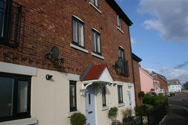 Mid-Terrace House, 3 bedrooms