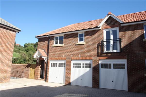 Flat / Apartment, 2 bedrooms, Unfurnished