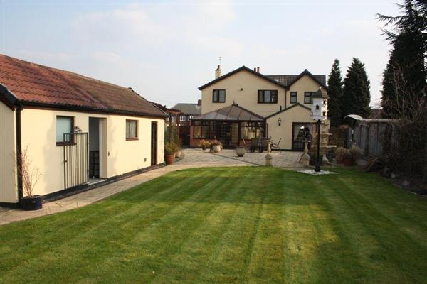 Detached House, 5 bedrooms