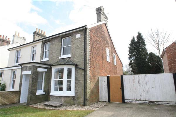 Semi-Detached House, 3 bedrooms