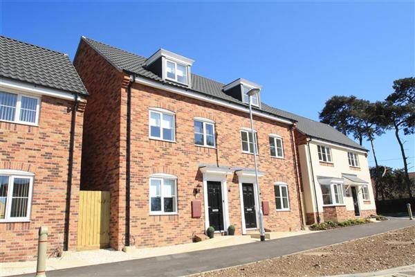 Semi-Detached House, 3 bedrooms