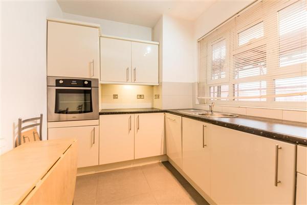 Holmewood Gardens, Brixton, SW2