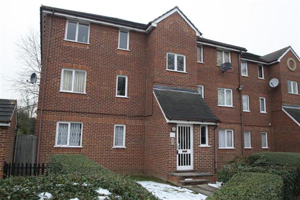 Flat / Apartment, 2 bedrooms, Unfurnished