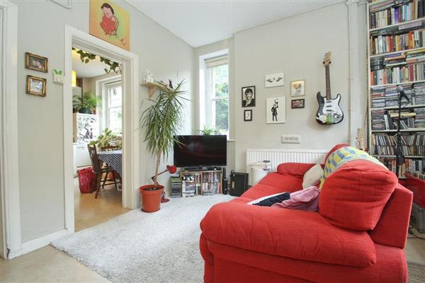 Gibson Gardens, N16