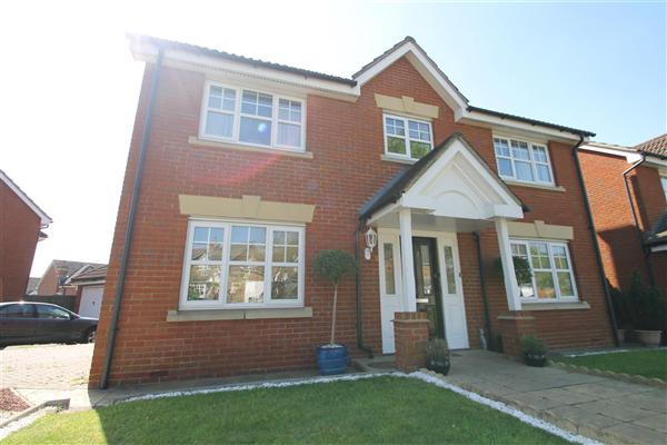 Detached House, 4 bedrooms, Furnished