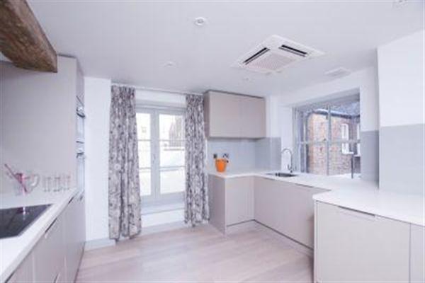 Flat / Apartment, 3 bedrooms
